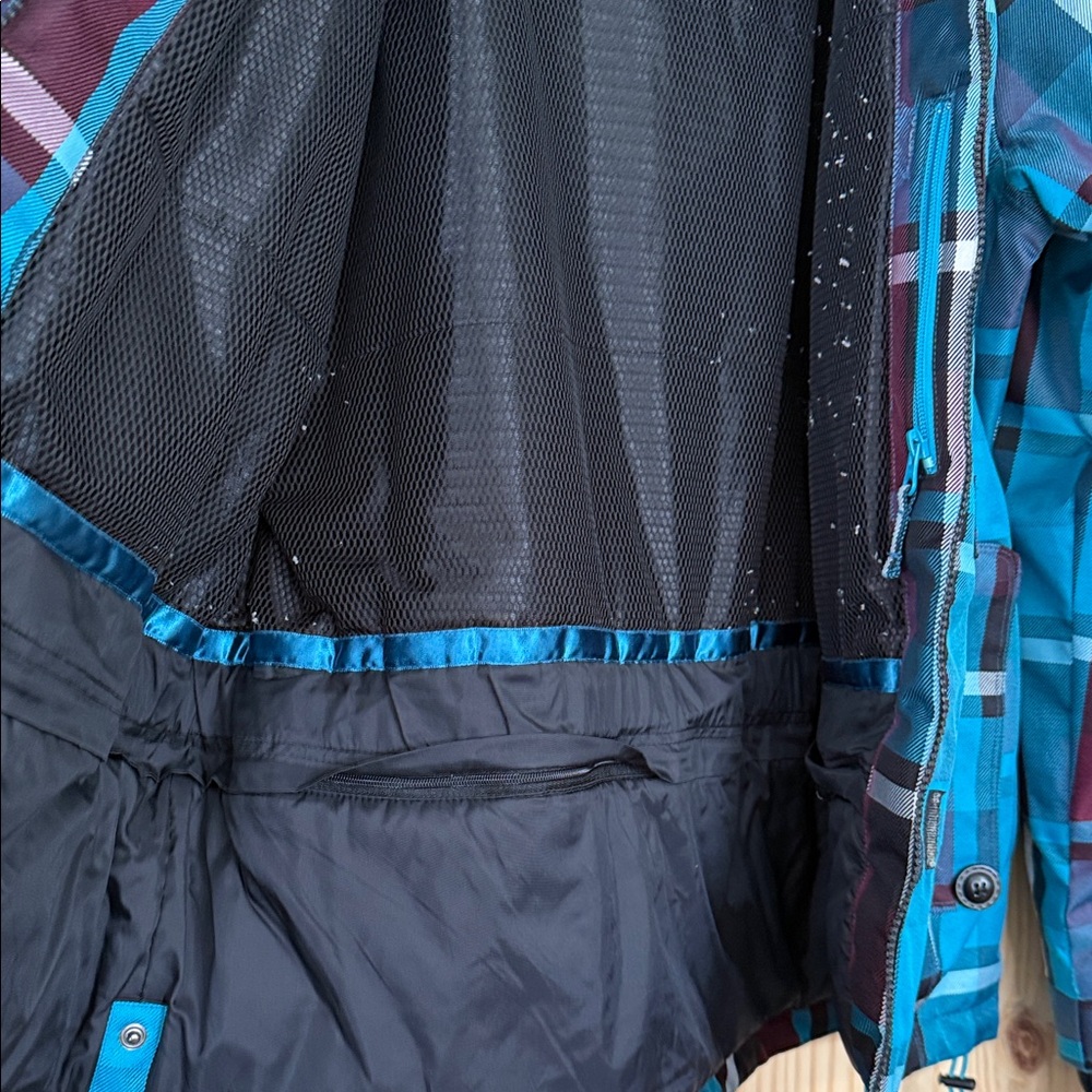 Powder Room Jacket, Global Program - Picture 14 of 14
